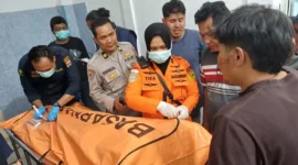 Tim SAR gabungan menemukan satu korban banjir bandang di Kabupaten Solok dalam kondisi meninggal dunia, Selasa (22/9/2026). (Foto: Ist)