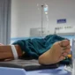 RS M. Djamil Padang merawat pasien korban galodo yang menerjang kompleks Kantor Bupati Solok di Arosuka, Kecamatan Gunung Talang, Kabupaten Solok, Senin (21/9/2026) malam. (Foto: RS M Djamil)