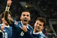 Dimitrios Kourbelis merayakan golnya ke gawang Jerman. (Foto: IG @ethnikiomada)