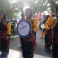 Kontingen TP-PKK Kota Padang tampil memukau dalam Lomba Defile Jambore PKK tingkat Sumbar 2026 di Halaman Istana Bung Hatta, Bukittinggi, Rabu (3/9/2026). (Foto: Pemko Padang)