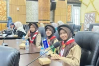 Lima SMP di Kota Padang mengikuti Ekspose Penilaian LSS UKS/M Strata Standar 2026 di Ruang Abu Bakar Jaar, Balai Kota Padang, Kamis (3/9/2026). (Foto: Pemko Padang)