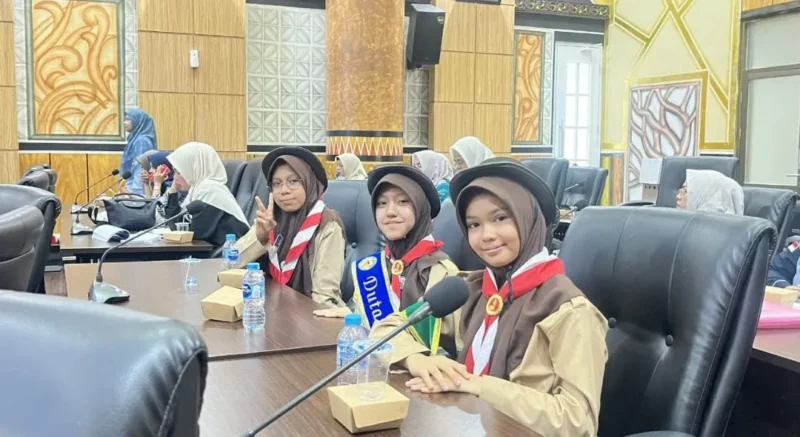 Lima SMP di Kota Padang mengikuti Ekspose Penilaian LSS UKS/M Strata Standar 2026 di Ruang Abu Bakar Jaar, Balai Kota Padang, Kamis (3/9/2026). (Foto: Pemko Padang)