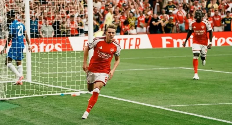 Martin Odegaard mencetak gol penentu kemenangan Arsenal atas Chelsea dengan skor 2-1. (Foto: IG @odegaard.98)
