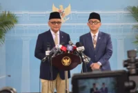 Menhaj Mochamad Irfan Yusuf dan Wamenhaj Dahnil Anzar Simanjuntak memberikan keterangan pers di Istana Merdeka, Jakarta, Senin (28/9/2026). (Foto: BPMI Setpres)