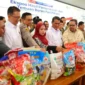 Mentan Amran Sulaiman dalam ekspos hasil pemeriksaan beras fortifikasi di Kantor Pusat Kementan, Jakarta, Selasa (15/9). (Foto: Ditjen PKH Kementan)