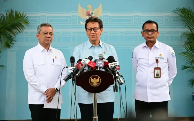 Menteri Kesehatan Budi Gunadi Sadikin memberika keterangan pers di Istana Merdeka, Jakarta, Senin (28/9/2026). (Foto: BPMI Setpres)