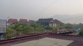 Pemko Padang mengeluarkan imbauan mitigasi kabut asap menyusul menurunnya kualitas udara di wilayah Kota Padang. (Foto: BPBD Padang)