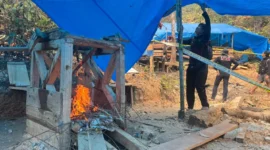 Polres Solsel menertibkan tambang emas ilegal di Sungai Batang Hari dan membongkar peralatan PETI yang ditinggalkan pekerja. (Foto: Polda Sumbar)