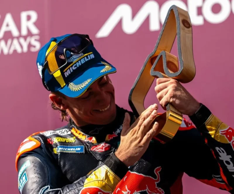 Pedro Acosta meraih kemenangan perdana MotoGP di Austria. (Foto: IG @37pedroacosta)