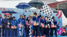 Kapolda Sumbar Irjen Pol Djati Wiyoto Abadhy melepas peserta Police Women Run IV 2026, Minggu (27/9/2026). (Foto: Polda Sumbar)