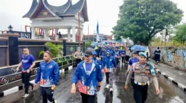 Kapolda Sumbar Irjen Pol Djati Wiyoto Abadhy saat mengikuti Police Women Run IV-2026 di Kota Bukittinggi, Sumatera Barat, Minggu (27/9/2026). (Foto: Polda Sumbar)