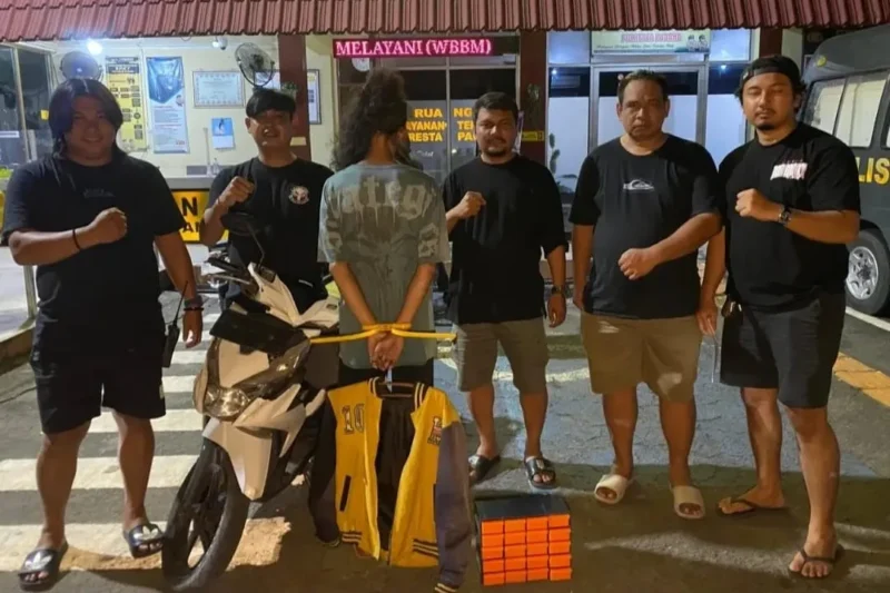 Tim 1 Klewang Satreskrim Polresta Padang mengamankan residivis pencurian onderdil di Gurun Laweh, Kota Padang. (Foto: Polresta Padang)