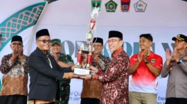 Wakil Wali Kota Padang, Maigus Nasir, menghadiri acara pembukaan Porsadin ke-VII Tingkat Sumbar 2026 di pelataran Masjid Agung Nurul Iman, Sabtu (5/9/2026) pagi. (Foto: Pemko Padang)