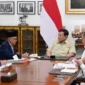 Presiden Prabowo Subianto menerima laporan Menteri dan Wakil Menteri Haji dan Umrah di Kompleks Istana Kepresidenan Jakarta, pada Senin (28/9/2026). (Foto: BPMI Setpres)