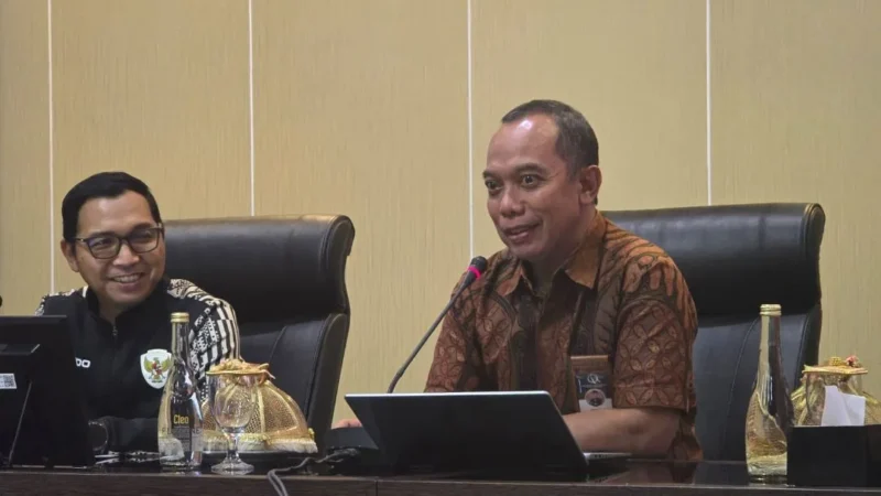 Rapat Teknis Persiapan Expo UMKM & Ekosistem Haji dan Umrah 2026 di Balai Kota Madiun, Selasa (15/9/2026). (Foto: Kemenhaj)