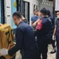 Petugas Rutan Kelas IIB Padang bersama APH menggelar razia dan tes urine bagi warga binaan serta petugas di Rutan Kelas IIB Padang, Senin malam (21/9/2026). (Foto: Humas Rutan Kelas IIB Padang)