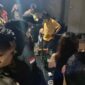 Personel Satpol PP Padang saat menggelar razia di tempat hiburan malam dan aktivitas hingga larut malam, Minggu dini hari (27/9/2026). (Foto: Humas Satpol PP Padang)