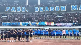 Ribuan Bobotoh memadati Stadion Gelora Bandung Lautan Api (GBLA), Kamis (10/9/2026). Kehadiran mereka untuk memberikan dukungan kepada Persib yang akan menghadapi Persija pada pekan kedua Super League 2026/2027 di SUGBK. (Foto: Fajar Rachman/Persib)