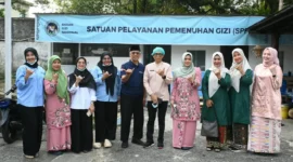 Dinas Perikanan dan Pangan Kota Padang melakukan pengawasan dan pengambilan sampel PSAT di Dapur SPPG Hippocrates, Selasa (29/9/2026). (Foto: Pemko Padang)