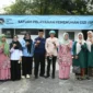 Dinas Perikanan dan Pangan Kota Padang melakukan pengawasan dan pengambilan sampel PSAT di Dapur SPPG Hippocrates, Selasa (29/9/2026). (Foto: Pemko Padang)
