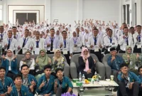 Staf Ahli Wali Kota Padang Bidang Kemasyarakatan dan SDM Feri Mulyani Hamid menghadiri PKKMB STIFARM Padang Tahun Akademik 2026/2027, Rabu (9/9/2026). (Foto: Pemko Padang)