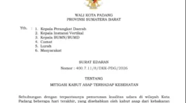 Wali Kota Padang Fadly Amran menerbitkan SE Mitigasi Kabut Asap menyusul menurunnya kualitas udara di Kota Padang. (Foto: Pemko Padang)