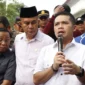 Wakil Ketua DPRD Sumbar Iqra Chissa saat menerima aspirasi dari masa. (Foto: Ist)