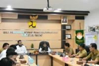 Wali Kota Padang, Fadly Amran melakukan audiensi dengan Kepala BPBPK Sumbar Maria Doeni Isa, Selasa (15/9/2026). (Foto: Pemko Padang)