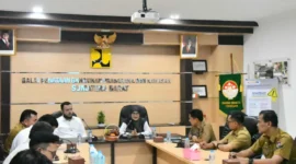 Wali Kota Padang, Fadly Amran melakukan audiensi dengan Kepala BPBPK Sumbar Maria Doeni Isa, Selasa (15/9/2026). (Foto: Pemko Padang)