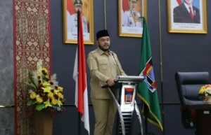 Wali Kota Padang Fadly Amran memberikan sambutan