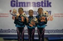 Alesha Alicia Novea bersama Tsafani Izzatunnisa dan Adiba Khanza Zahra meraih medali perunggu nomor trio disiplin aerogym. (Foto: MC Payakumbuh)