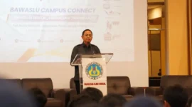 Anggota Bawaslu RI, Puadi membuka Bawaslu Campus Connect di UNP, Selasa (13/10/2026). (Foto: Bawaslu Sumbar)