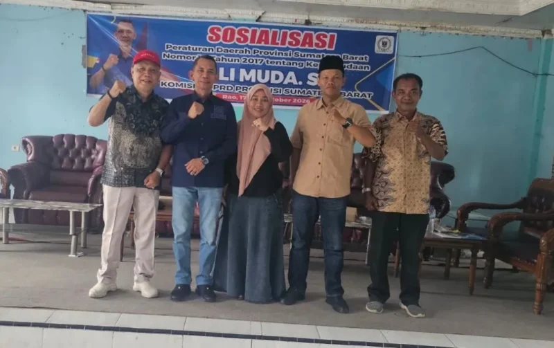 Anggota DPRD Sumbar, Ali Muda, SH, saat sosialisasi Perda Sumbar Nomor 12 Tahun 2017 tentang Kepemudaan. (Foto: Ist) 
