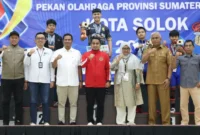 Natan Valentino menyumbang tiga medali emas untuk Kota Solok pada cabang angkat besi Porprov XVI Sumbar 2026. (Foto: Pemko Solok)