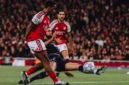 Jurian Timber saat membobol gawang Lille pada matchday kedua Liga Champions 2026/2027 di Emirates Stadium, Rabu (14/10/2026) dini hari WIB. (Foto: IG @jurrientimber)