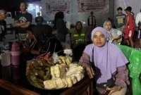 Porprov Sumbar 2026 mendongkrak omzet pelaku UMKM di Padang. Pemko memfasilitasi 32 UMKM di enam titik pertandingan untuk menjangkau pasar lebih luas. (Foto: Pemko Padang)