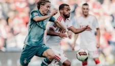 Borussia Moenchengladbach kalah 1-2 saat bertandang ke markas Cologne di Stadion RheinEnergie, Minggu (11/10) malam WIB. (Foto: IG @borussia)