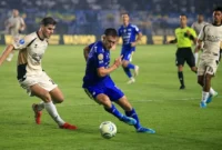 Dewa United bermain imbang 2-2 melawan Persib di Stadion Si Jalak Harupat, Bandung, Minggu (11/10) malam. (Foto: ileague.id)
