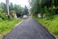 Pengerjaan penambalan jalan rusak di salah satu titik di Kota Padang. (Foto: Pemko Padang)