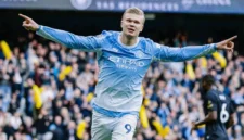 Pemain Manchester City Erling Haaland melakukan selebrasi usai mencetak gol ke gawang Ipswich Town. (Foto: IG @mancity)