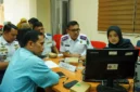 FKS Kota Padang bersama Pemko Padang dan jajaran OPD pengampu mengikuti proses seleksi administrasi serta desk assessment Penilaian Penyelenggaraan Kabupaten/Kota Sehat Tingkat Sumbar 2026 di Kantor Bappeda Sumbar, Senin (12/10/2026). (Foto: Pemko Padang)