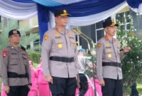 Polda Sumbar menggelar Farewell Parade melepas Kapolda Sumbar lama Irjen Pol Djati Wiyoto Abadhy dan selanjutnya menyerahkan estafet kepemimpinan kepada Kapolda Sumbar yang baru, Irjen Pol Jawari. (Foto: Polda Sumbar)