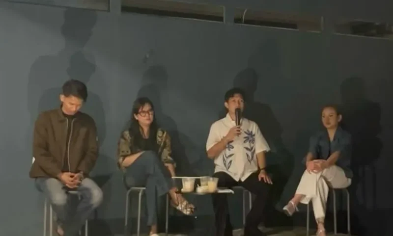 DPC GMNI Padang menggelar refleksi 98 Tahun Sumpah Pemuda di Nara Space, Kota Padang. (Foto: Ist)