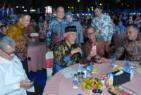 Gubernur Sumbar Mahyeldi saat menghadiri Gebyar Pajak 2026 di halaman Kantor Gubernur Sumbar, Sabtu (3/10/2026) malam. (Foto: Adpsb)