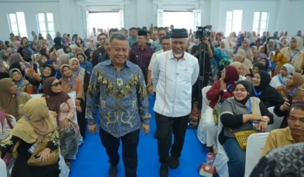 Gubernur Mahyeldi dampingi Wamen UMKM