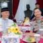 Gubernur Sumbar, Mahyeldi Ansharullah saat menerima kunjungan Kapolda Sumbar Irjen Pol. Jawari di Istana Gubernuran Sumbar, Jumat (16/10/2026). (Foto: Adpsb)