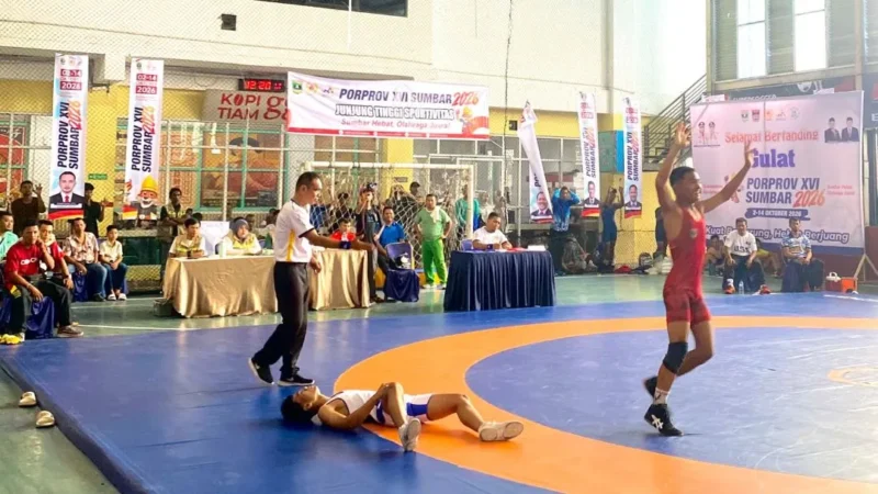 Gulat Kota Padang meraih 4 emas, 2 perak, dan 1 perunggu pada hari pertama Porprov Sumbar 2026. (Foto: Pemko Padang)