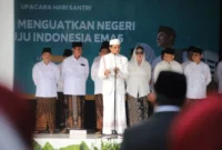 Menag Nasaruddin Umar saat menyampaikan amanat upacara pada Peringatan Hari Santri 2026. (Foto: Akmalul Iman/Kemenag)