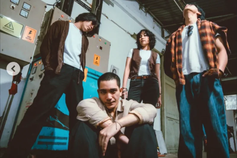 KRTM merilis single Ini Belum Selesai bersama Chika Olivia sebagai penutup rangkaian single sebelum album perdana pada November 2026. (Foto: IG @krtmband)