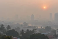 Ilustrasi kabut asap. (Foto: AI Generated)